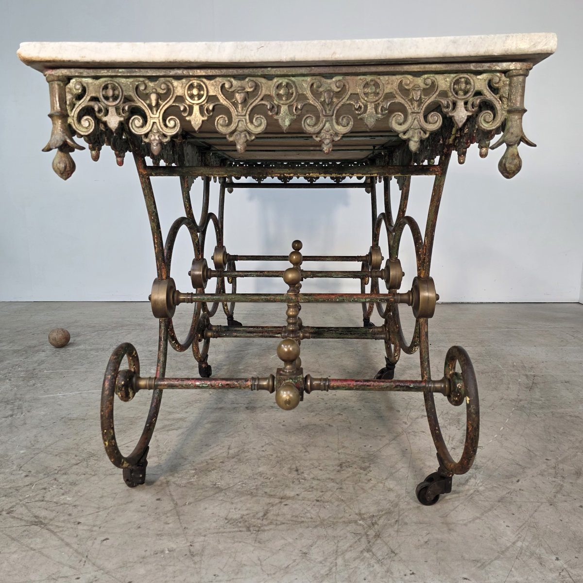 Grande table de présentation en fonte fin 19ème-photo-1
