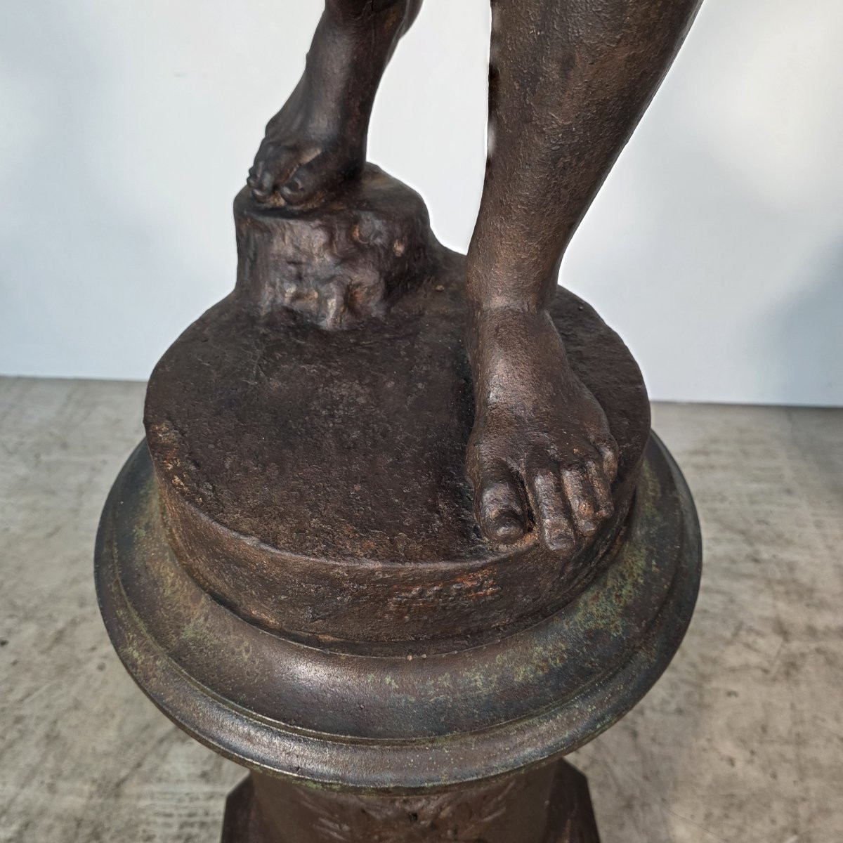 Pair Of 19th-century Cast Iron Statues Depicting A Nubian Couple-photo-5