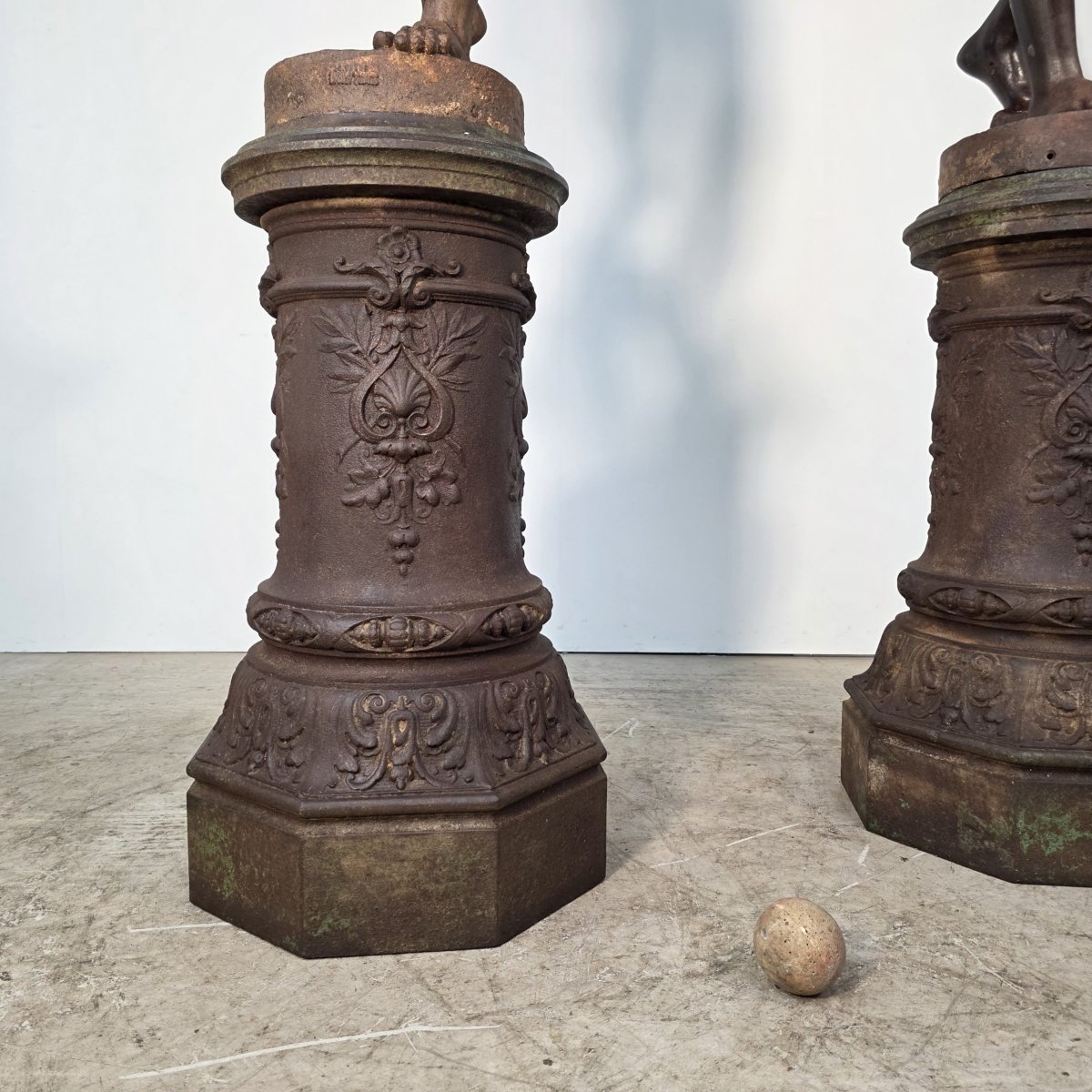Pair Of 19th-century Cast Iron Statues Depicting A Nubian Couple-photo-8