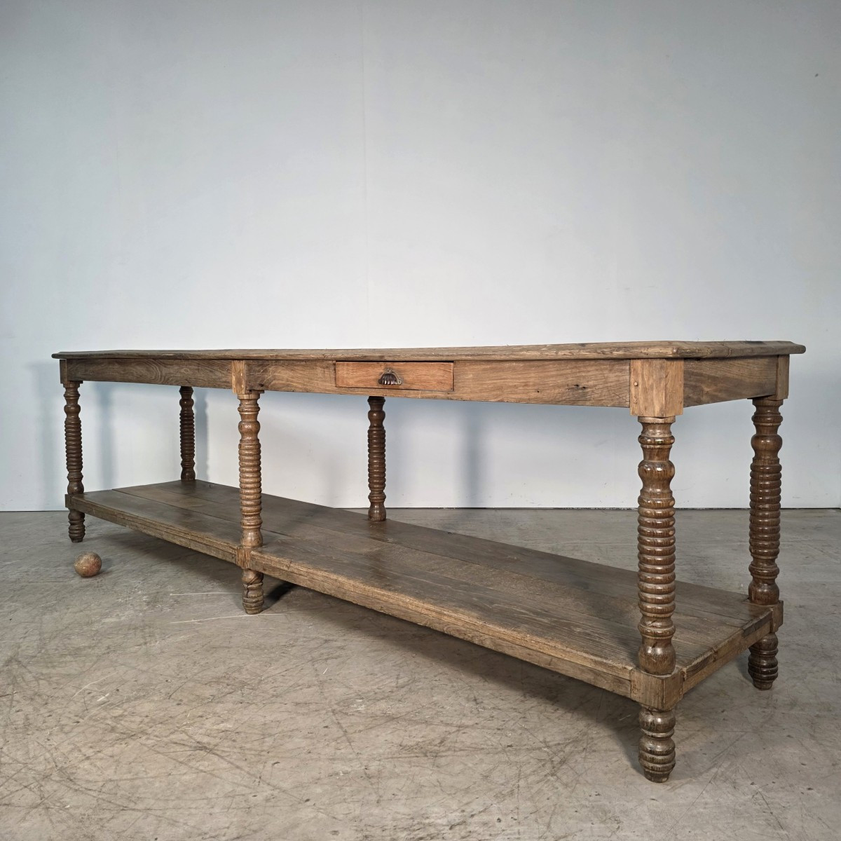 19th Century Oak Draper's Table With 6 Ringed Legs