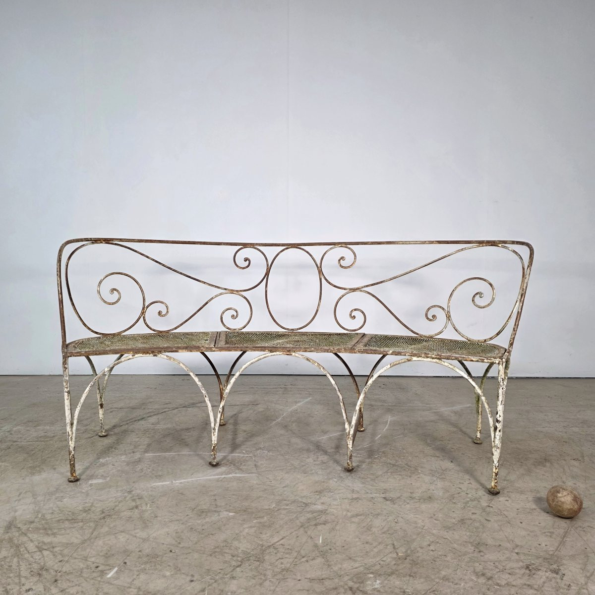 Curved Garden Bench From The Late 19th Century, Made Of Iron.-photo-1