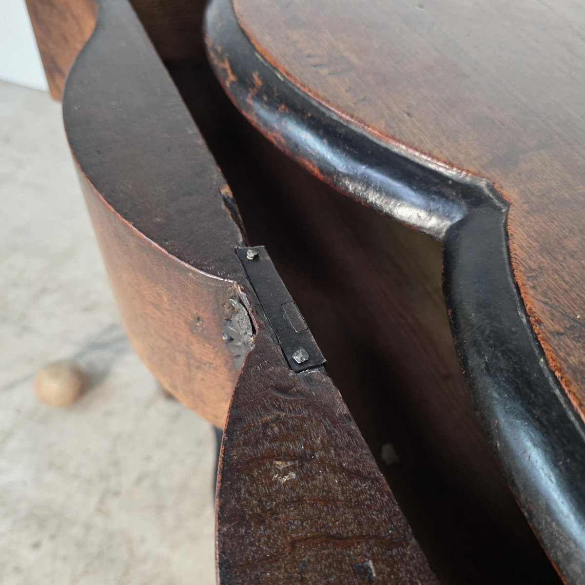 Dutch Curved Chest Of Drawers In Oak, Late 18th Century-photo-4