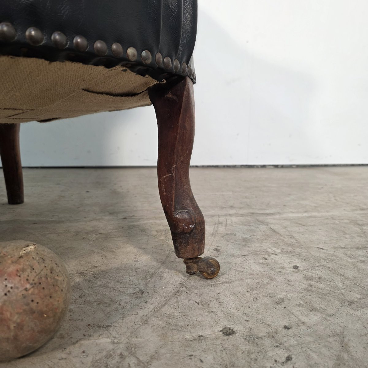 Curved Napoleon III Sofa In Black Moleskin-photo-3