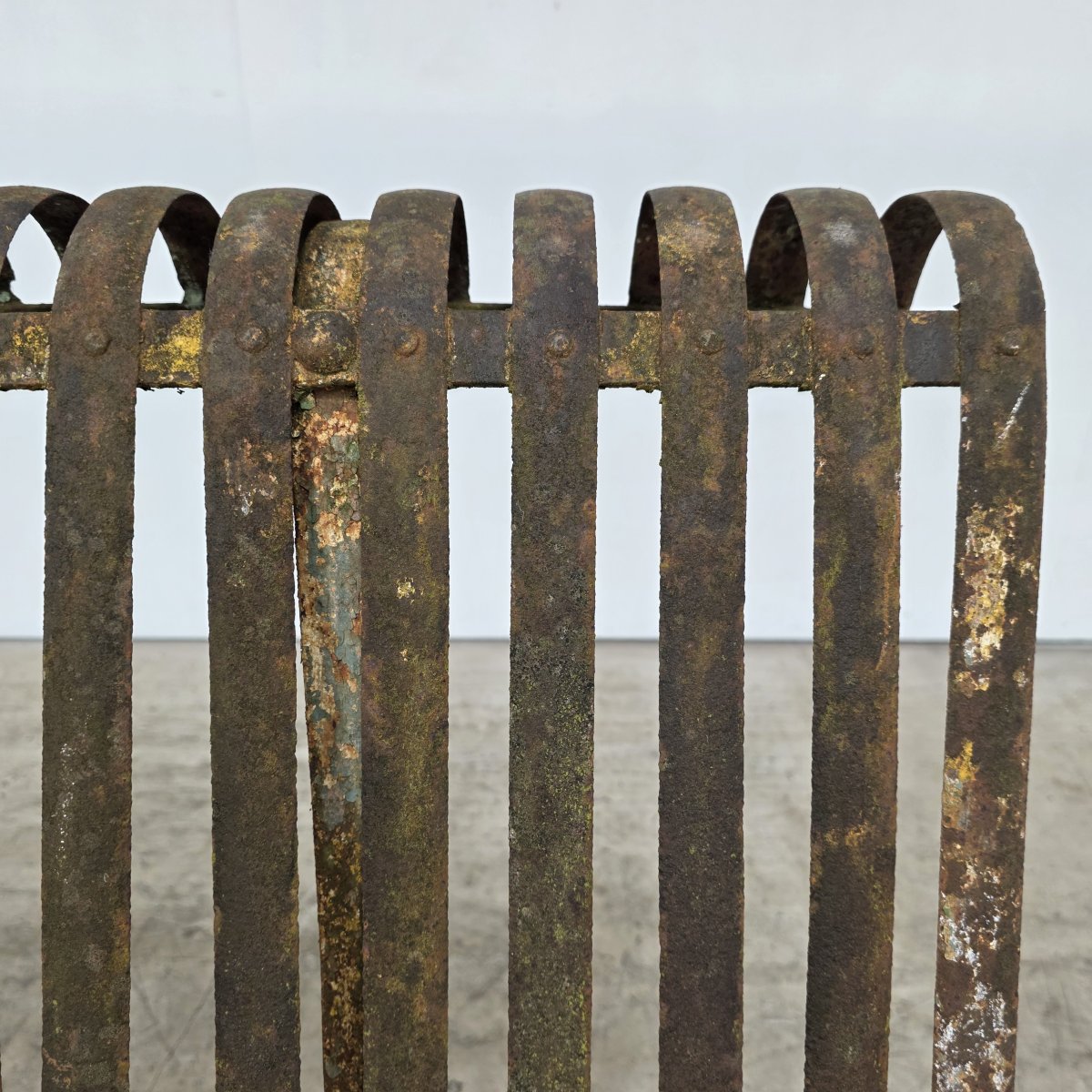 Late 19th-century Cast-iron Garden Bench With Upturned Slats-photo-4