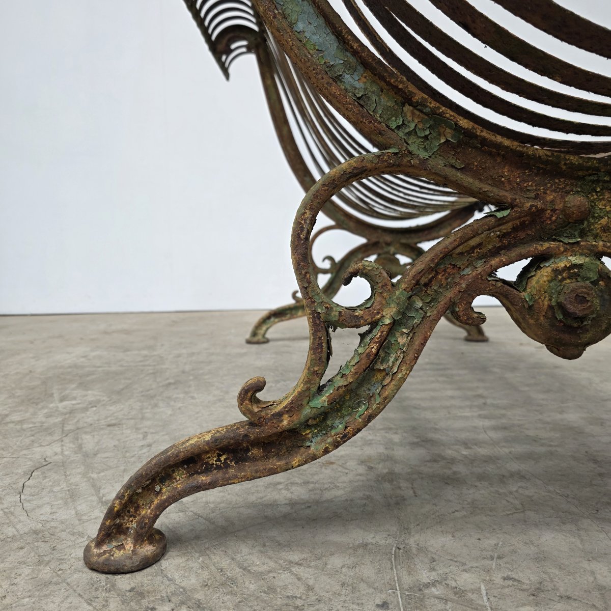 Late 19th-century Cast-iron Garden Bench With Upturned Slats-photo-6