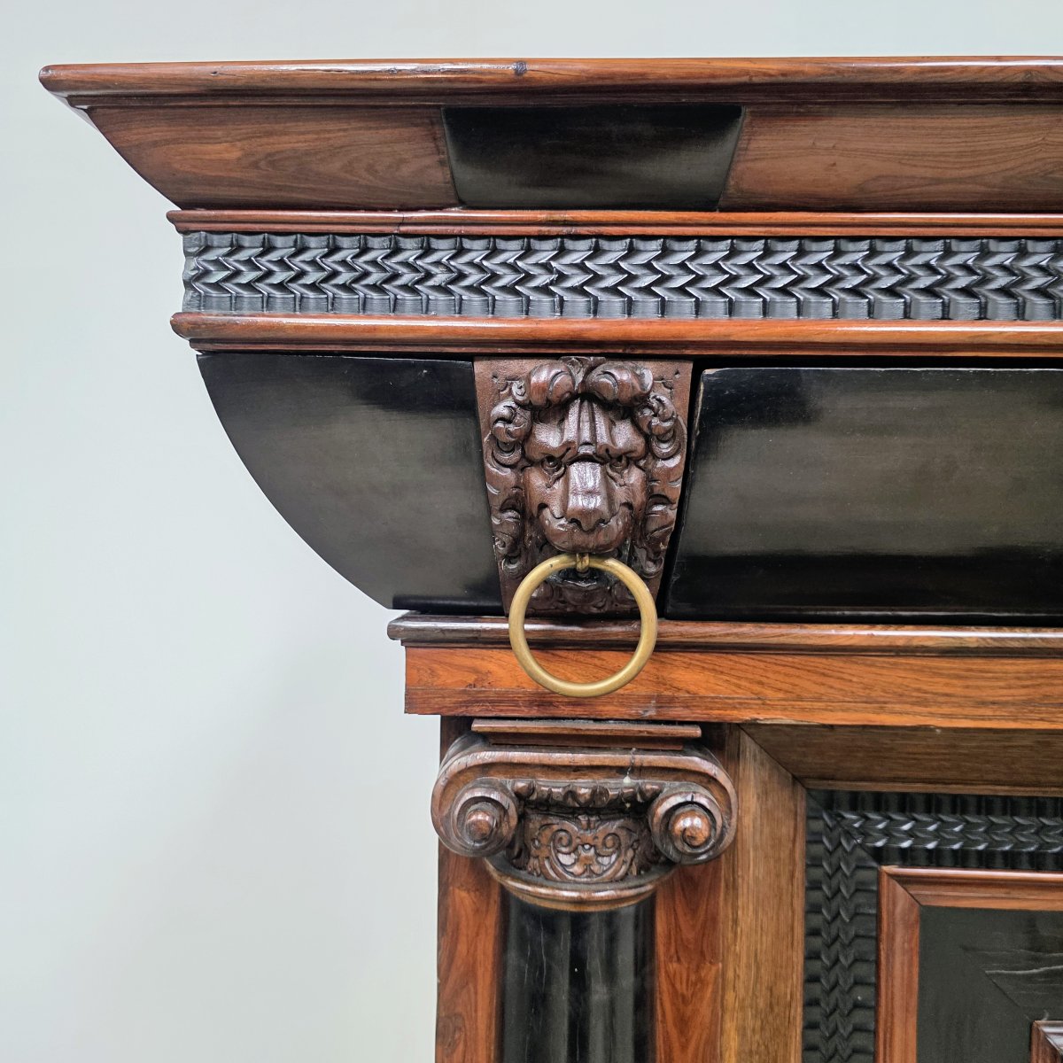 Beautiful 17th-century Dutch Cabinet-photo-1