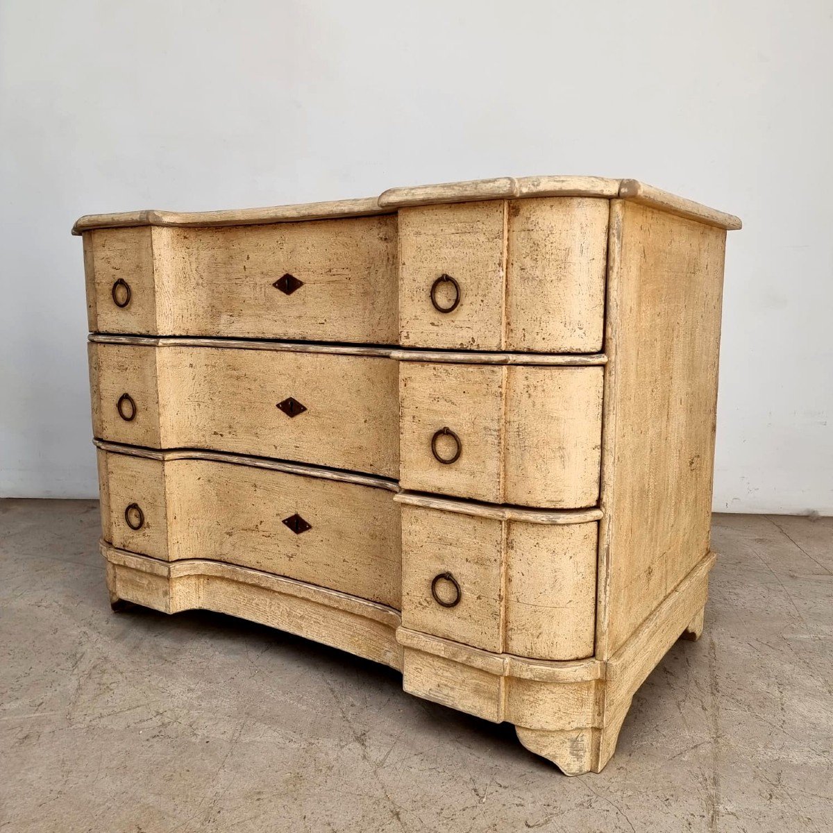 18th Crossbow Chest Of Drawers