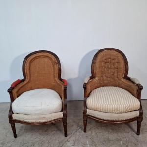 2 fauteuils d époque Louis 16 l un estampillé C Sené