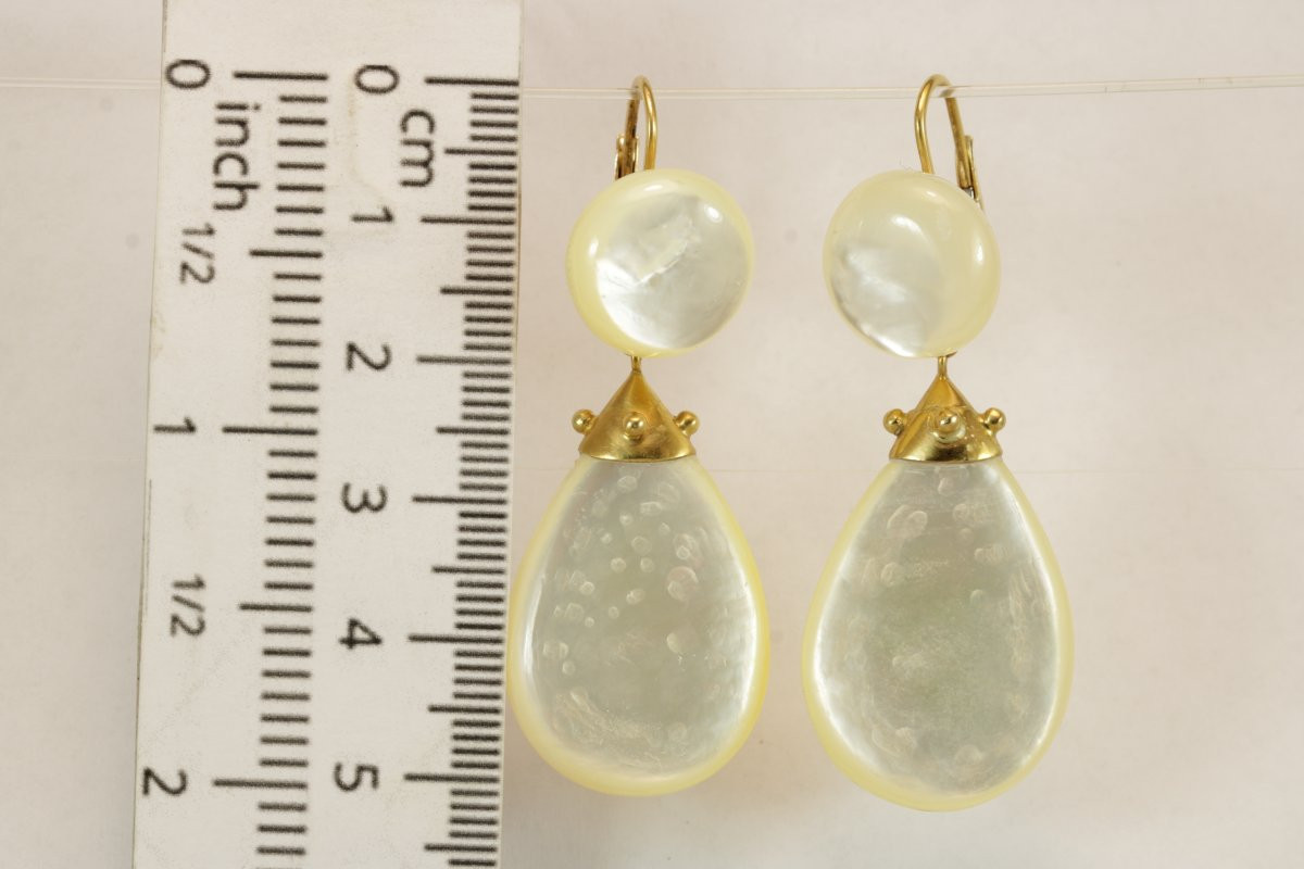 Antique Mother Of Pearl Gold Earrings.-photo-3