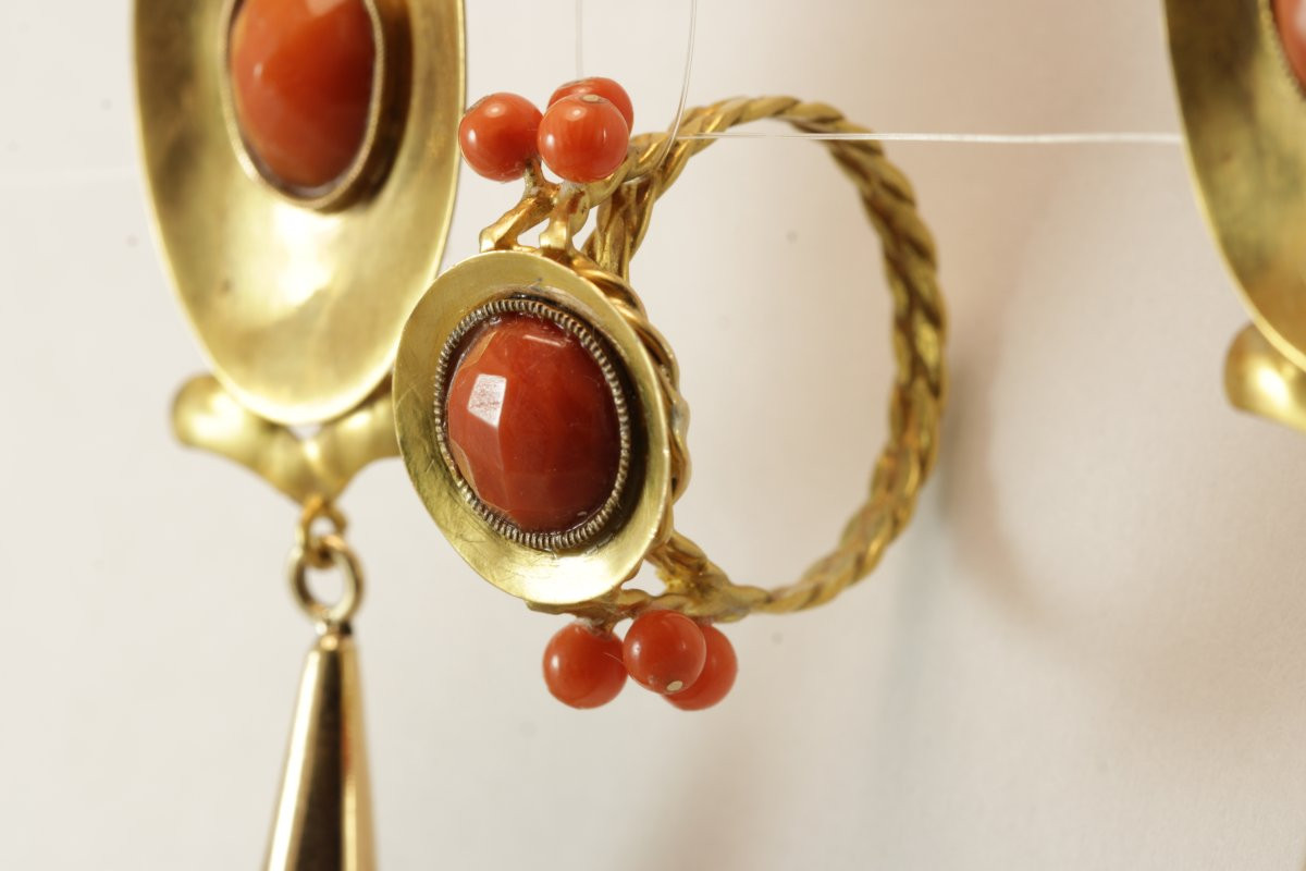 Antique Coral Gold Earrings Ring-photo-2