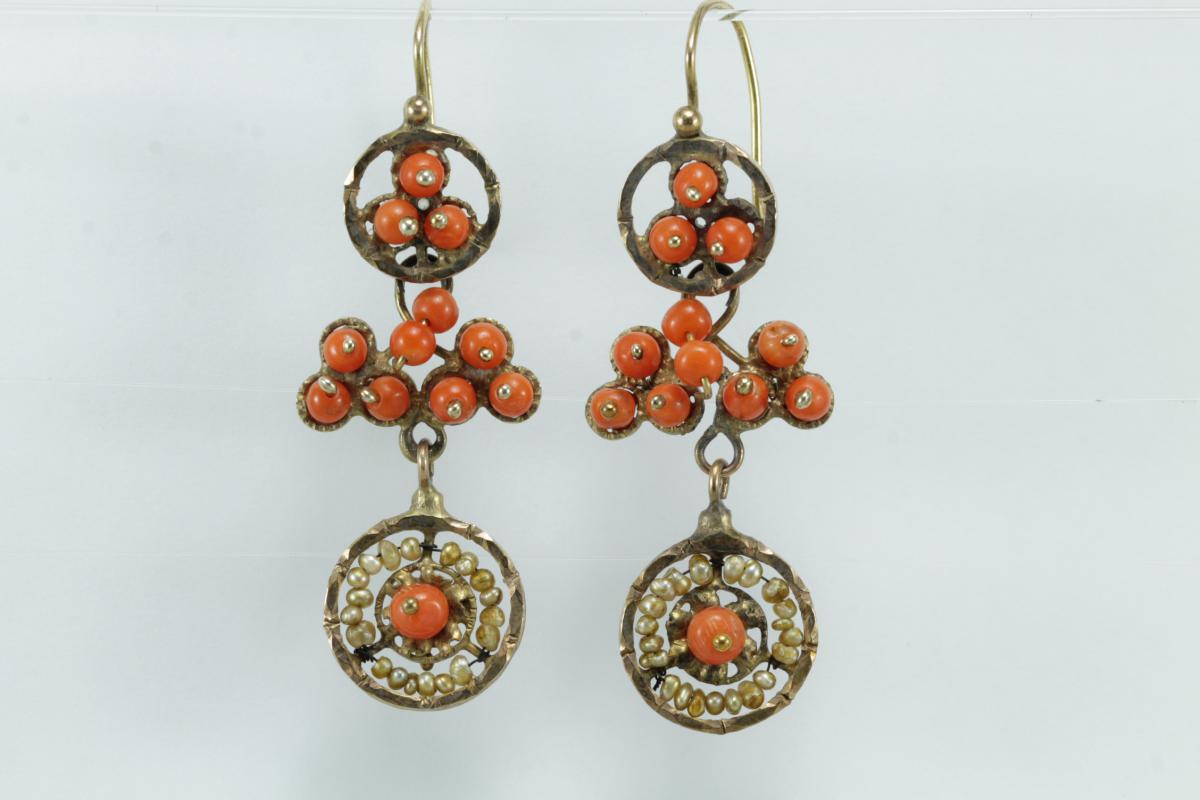 Antique Coral Pearls Gold Earrings