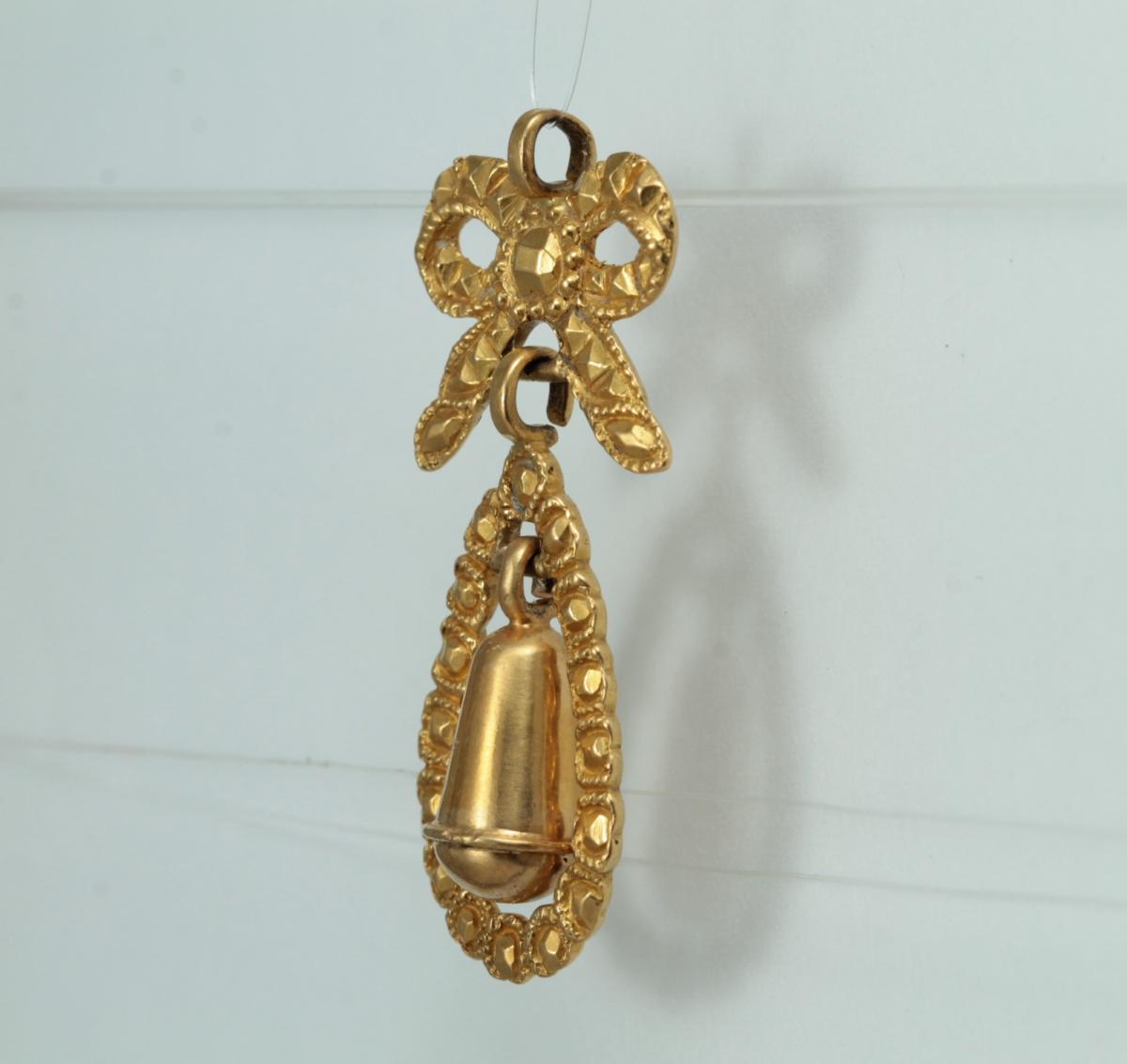 Antique Gold Pendant-photo-2