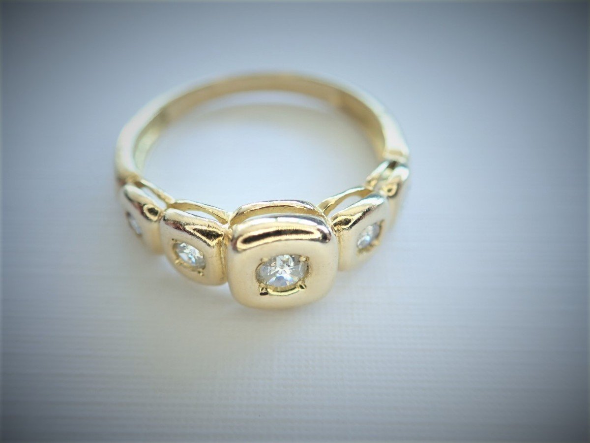 18 Carat Gold Diamond Ring