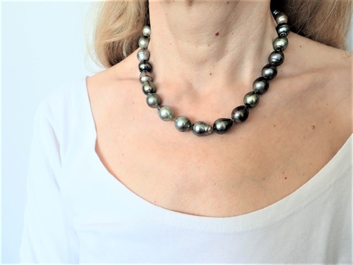 Vintage Baroque Black Tahitian Pearl Necklace