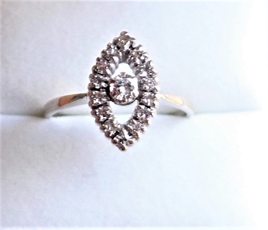 Bague marquise or blanc sertie de diamants taille brillant-photo-4