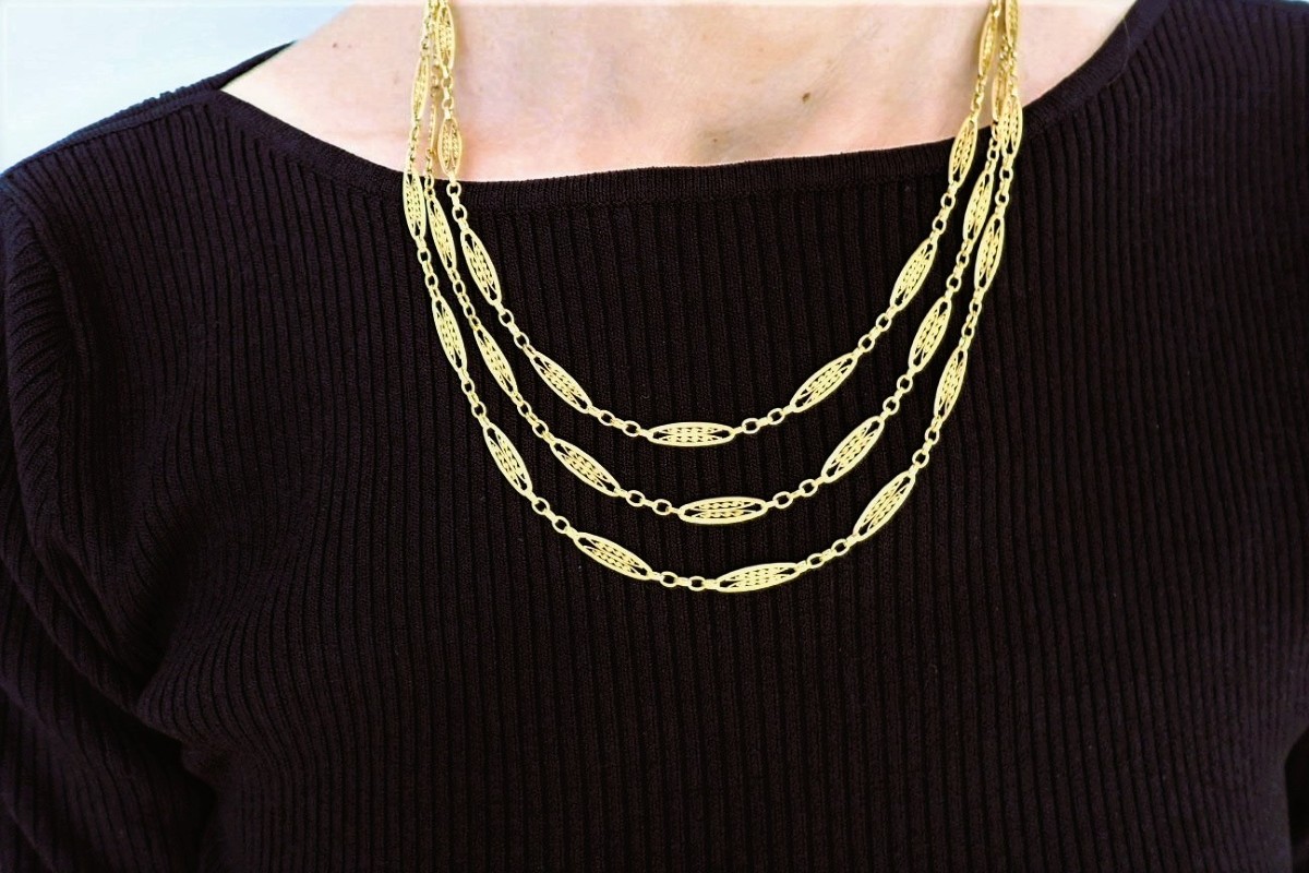 Long sautoir or 18 carats 148 cm