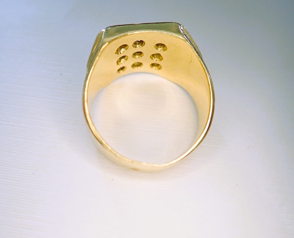 Massive 18-carat Gold Signet Ring Set With Diamonds-photo-1