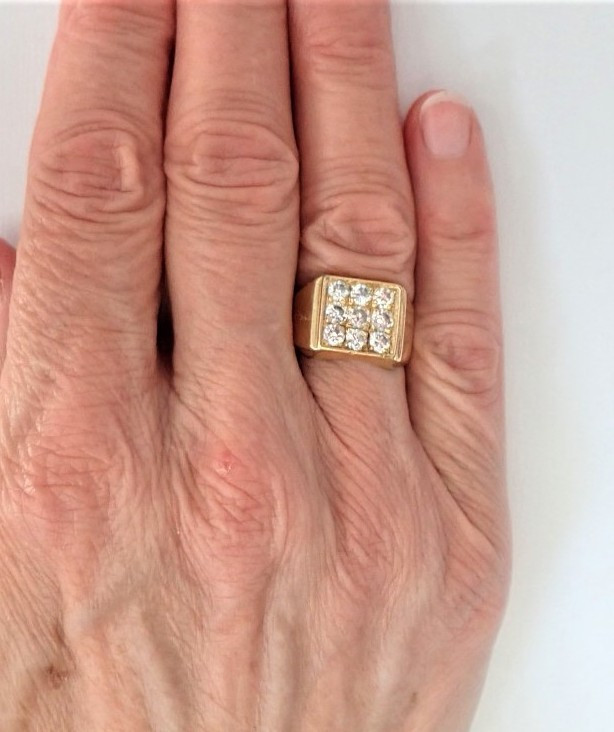Massive 18-carat Gold Signet Ring Set With Diamonds