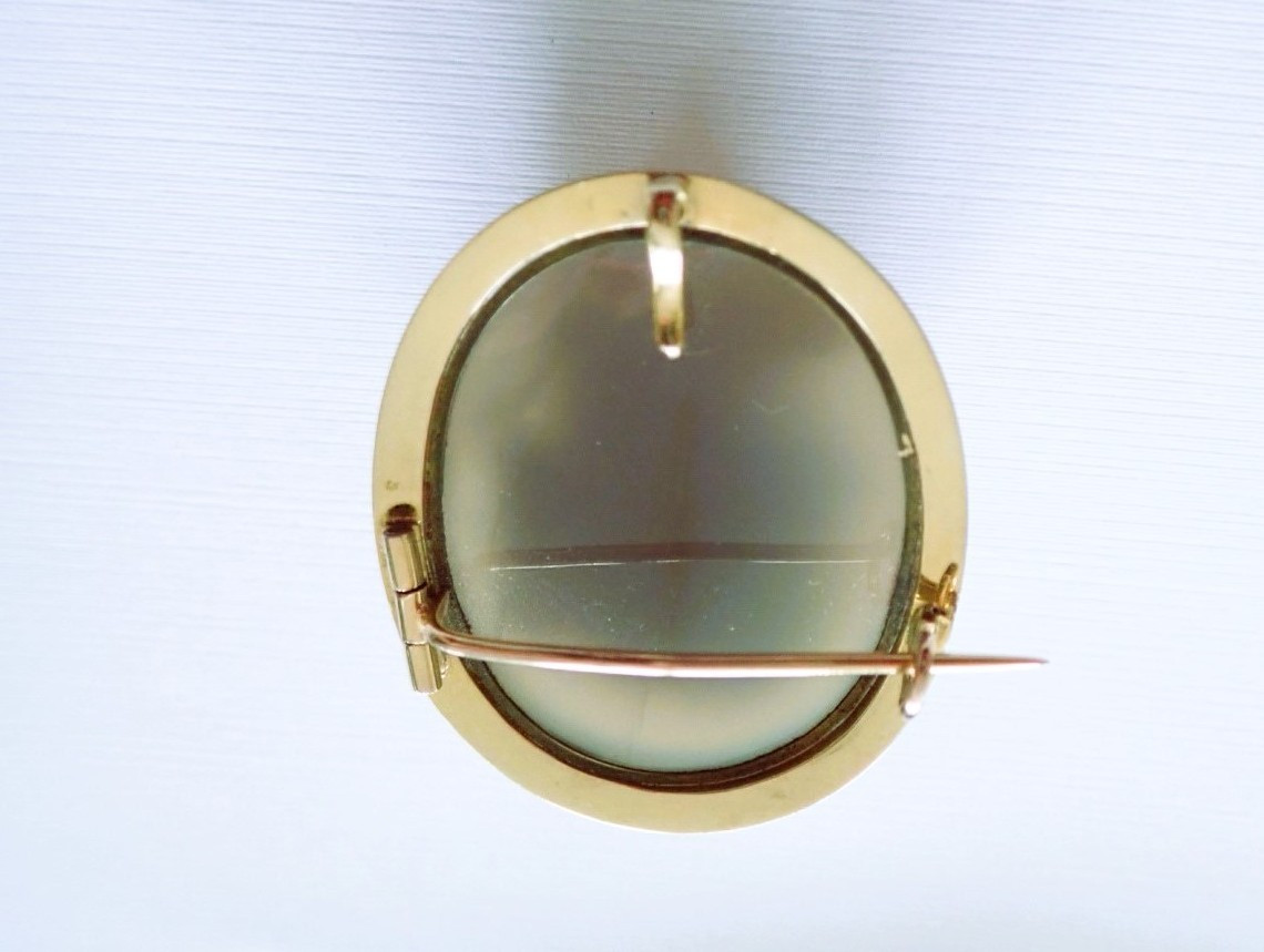 Important Agate Cameo Brooch-photo-4