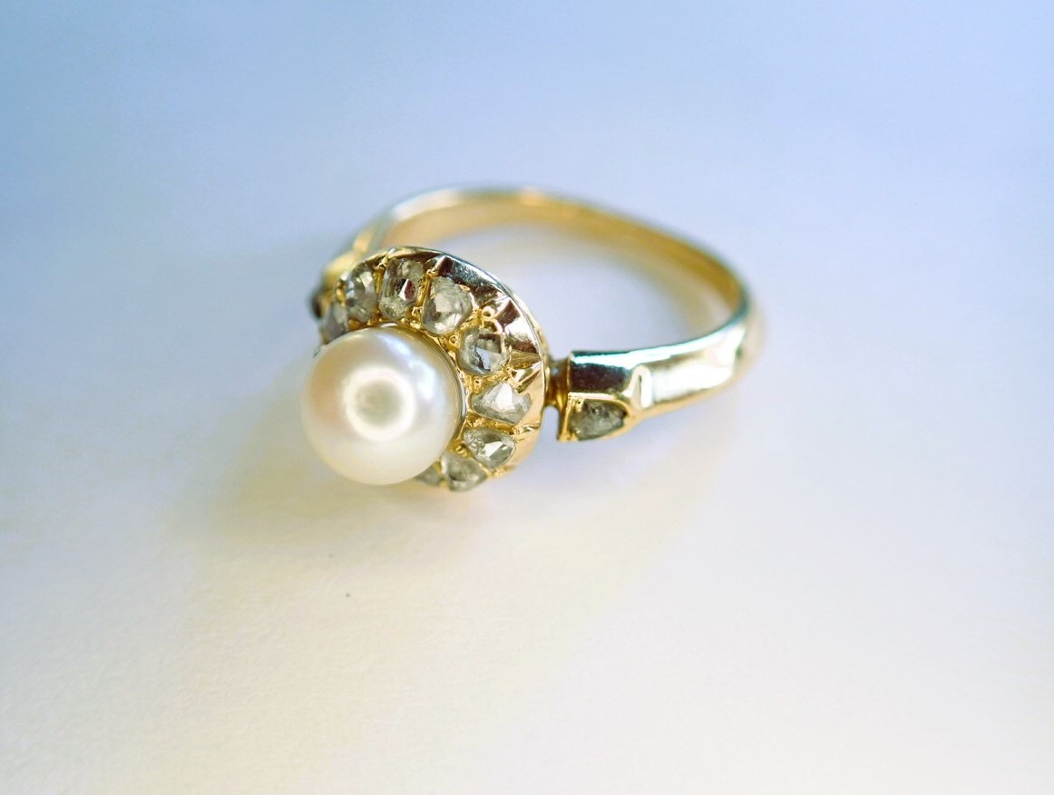 Bague  perle et diamants taille "rose"  fin 19ème  or 18 carats