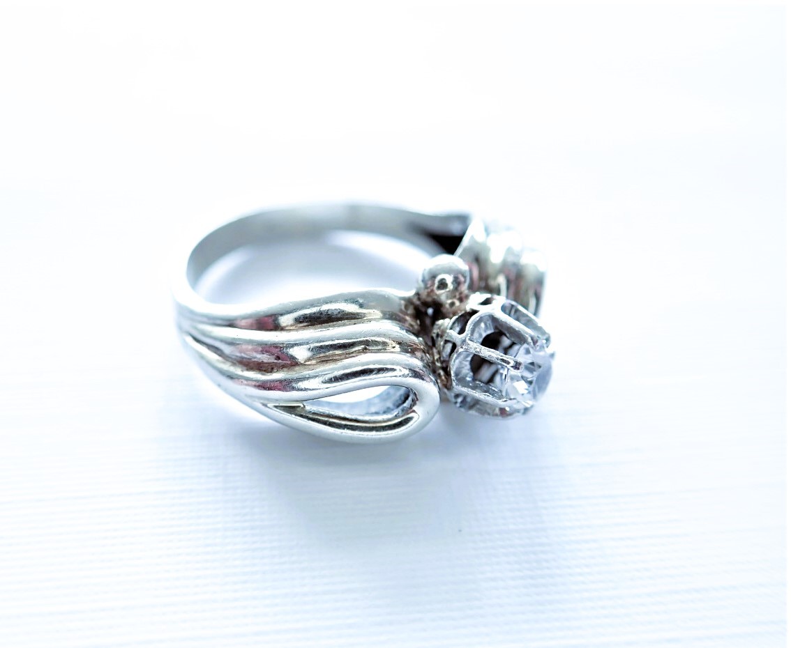 Art Deco 18k White Gold Ring