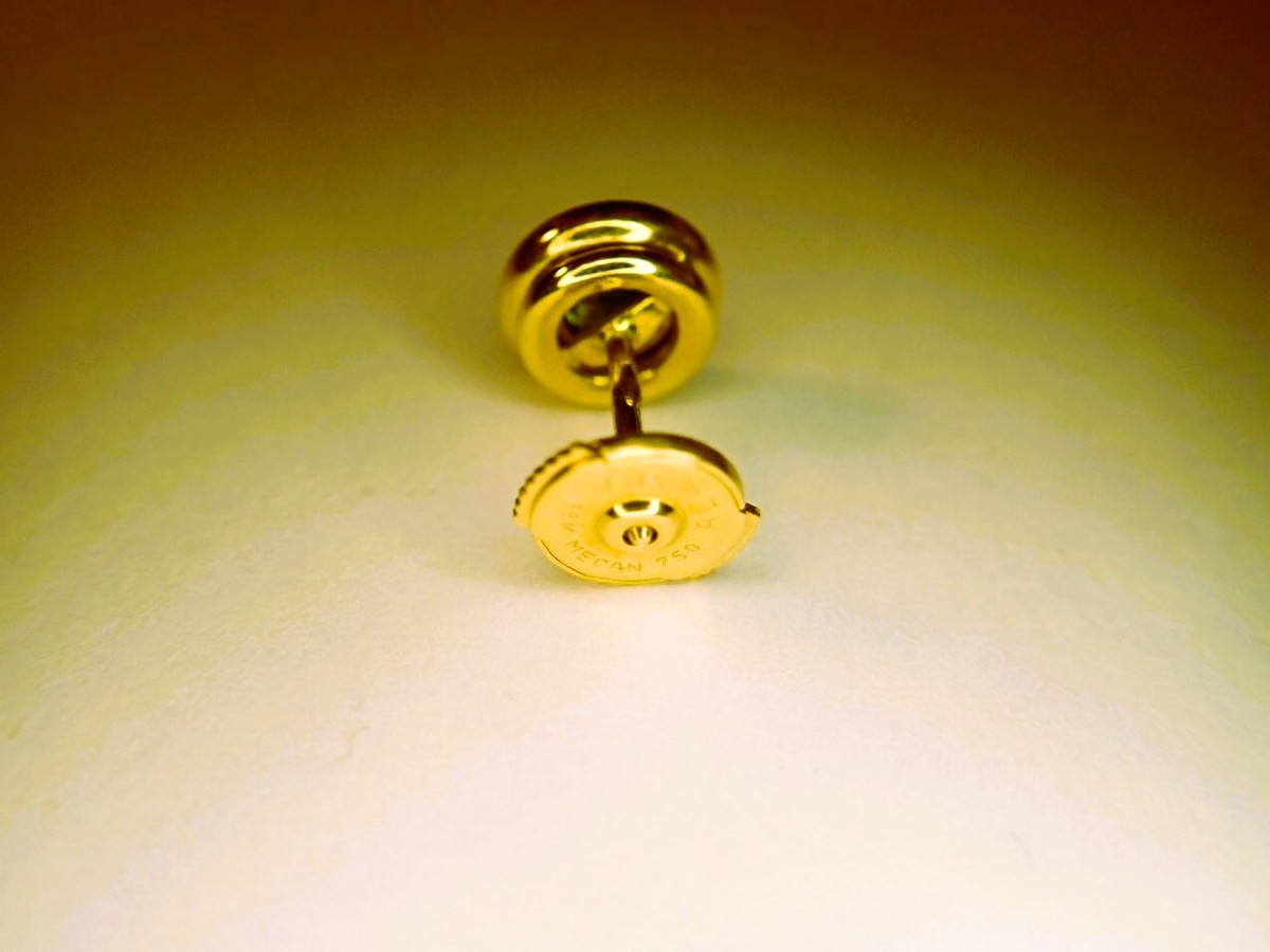 Paire de boucle d'oreilles saphirs en or 18 carats-photo-3