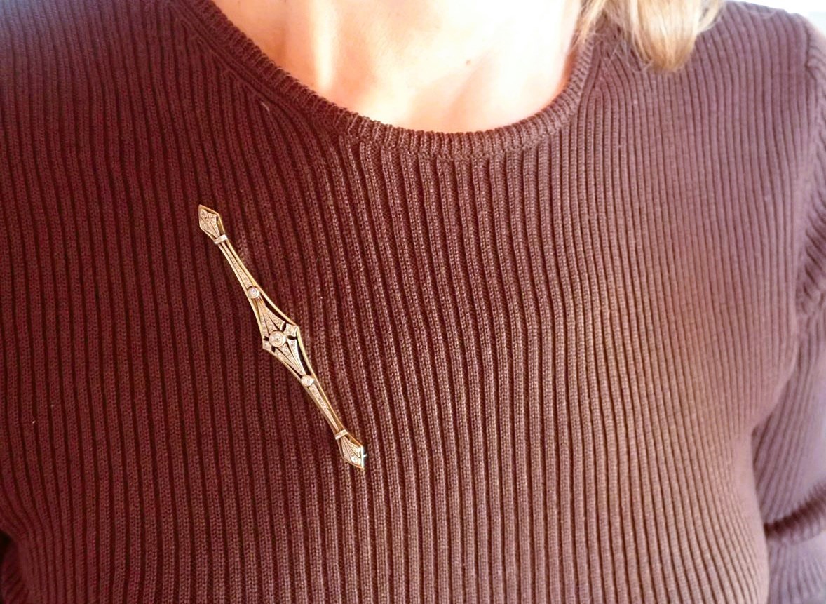 Art Deco Brooch In 18-carat White Gold Set With Diamonds-photo-4