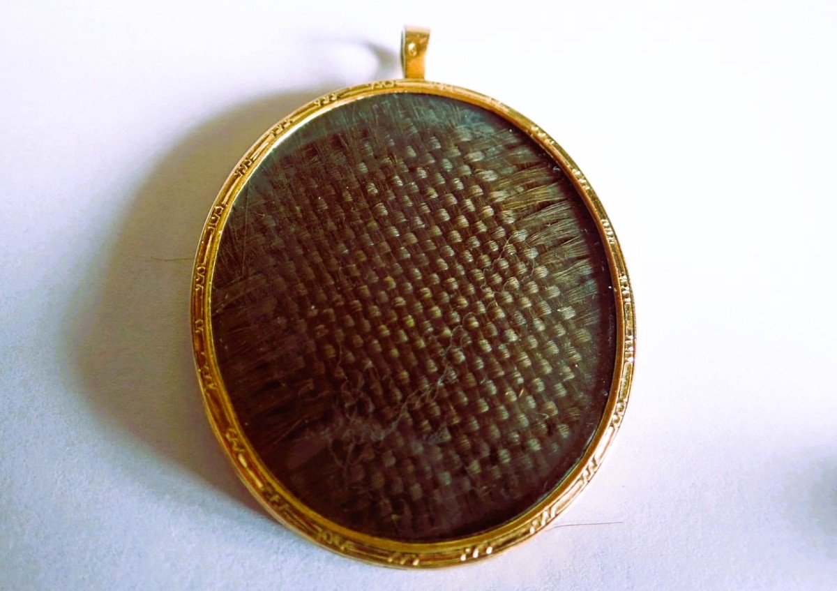 Pendentif avec miniature cheveux tressés au revers époque  Napoléon III or 18 carats-photo-2