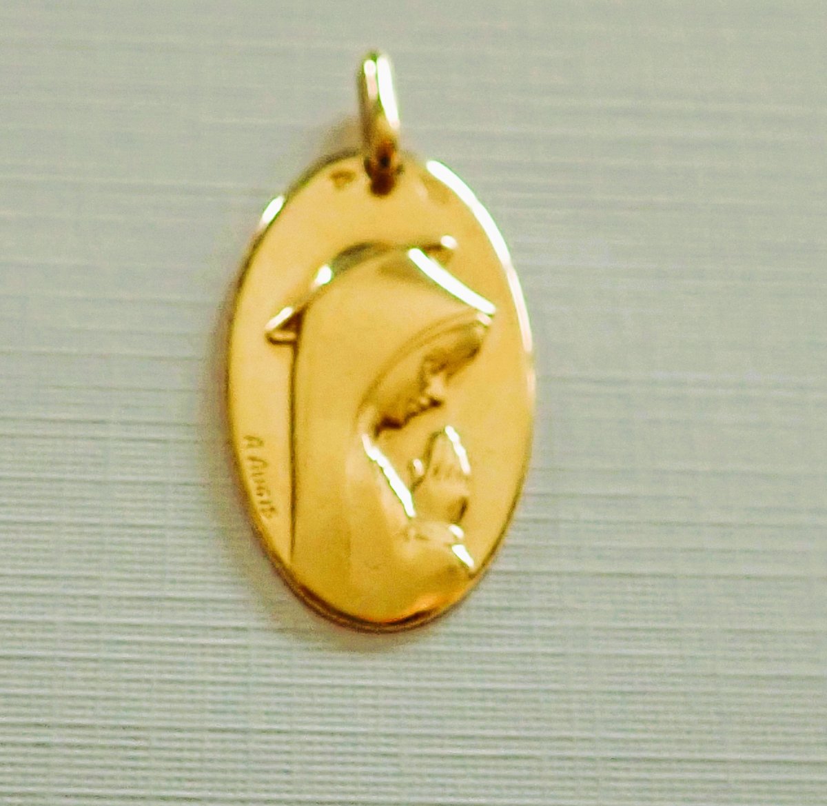 18-carat Gold Virgin Mary Medal Signed Augis