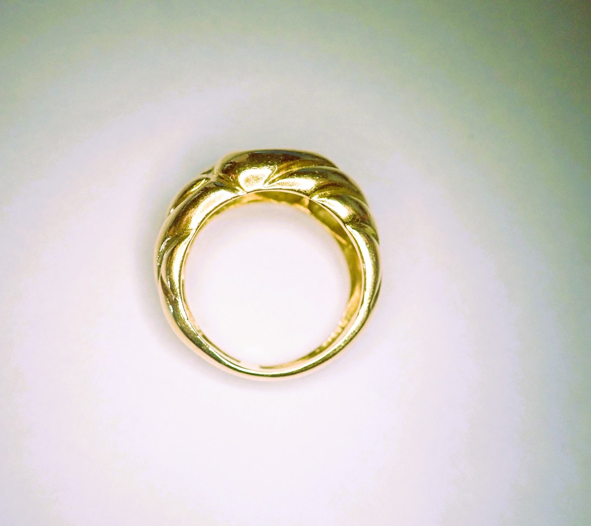 18-karat Gold Gadroon Ring-photo-2