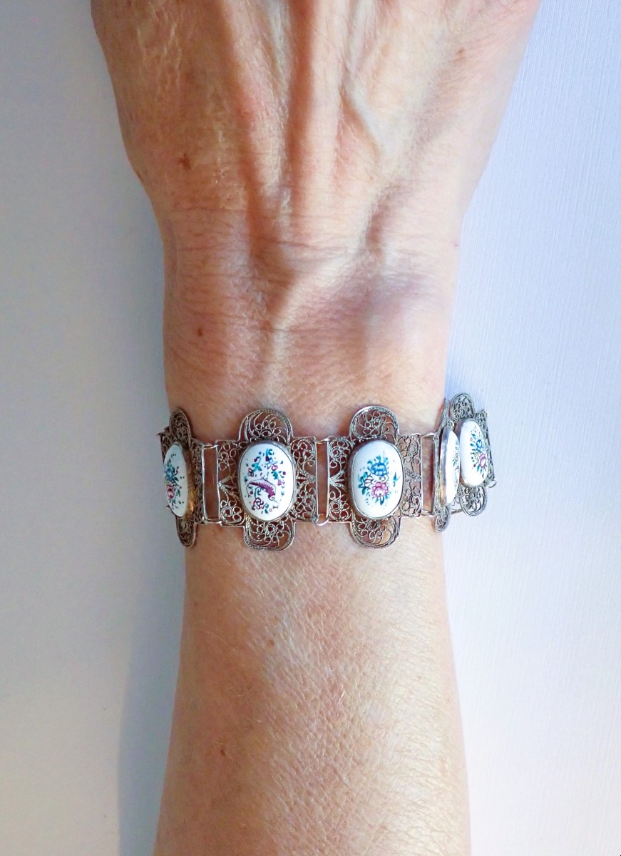 Bracelet filigrane serti de motifs floraux en émail-photo-2