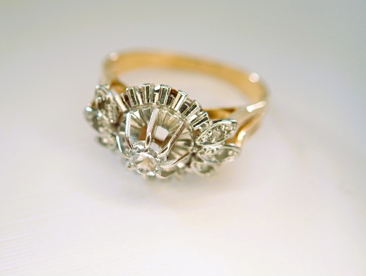Art Deco bague or blanc et or jaune 18 carats