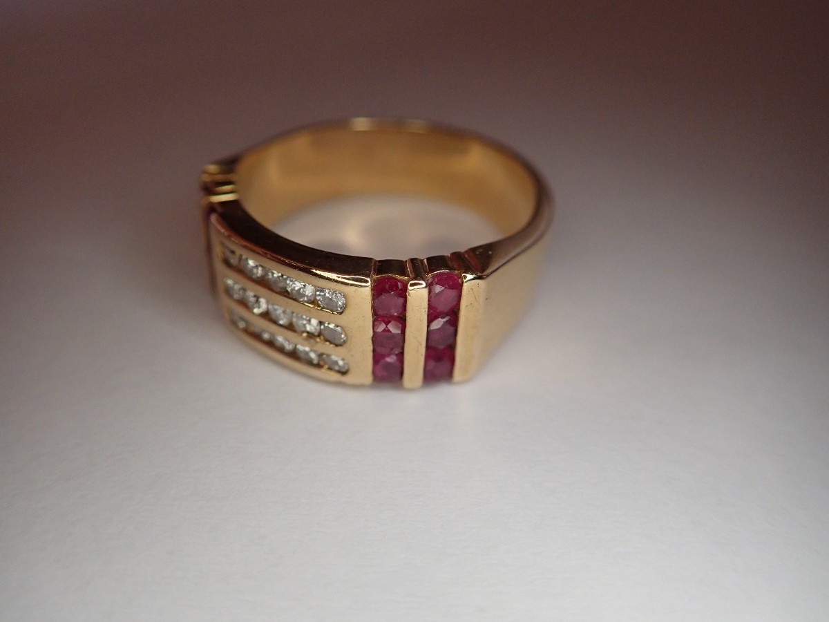1960s 18-carat Gold Ring Set With Diamonds And Rubies -photo-2