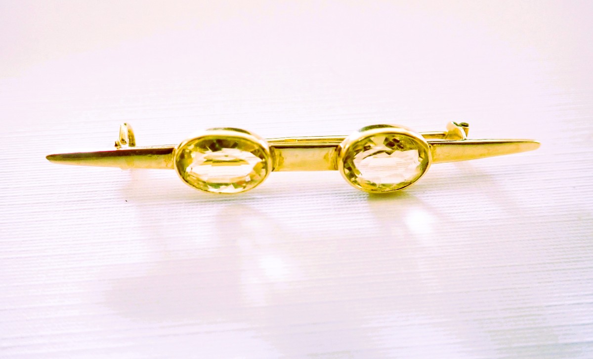 Broche or 18 carats sertie de 2 citrines