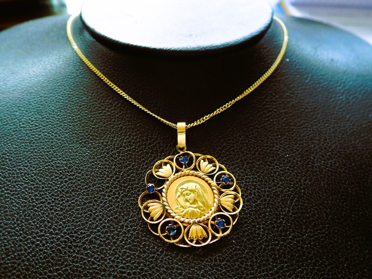 18-carat Gold Medal Of The Virgin Mary