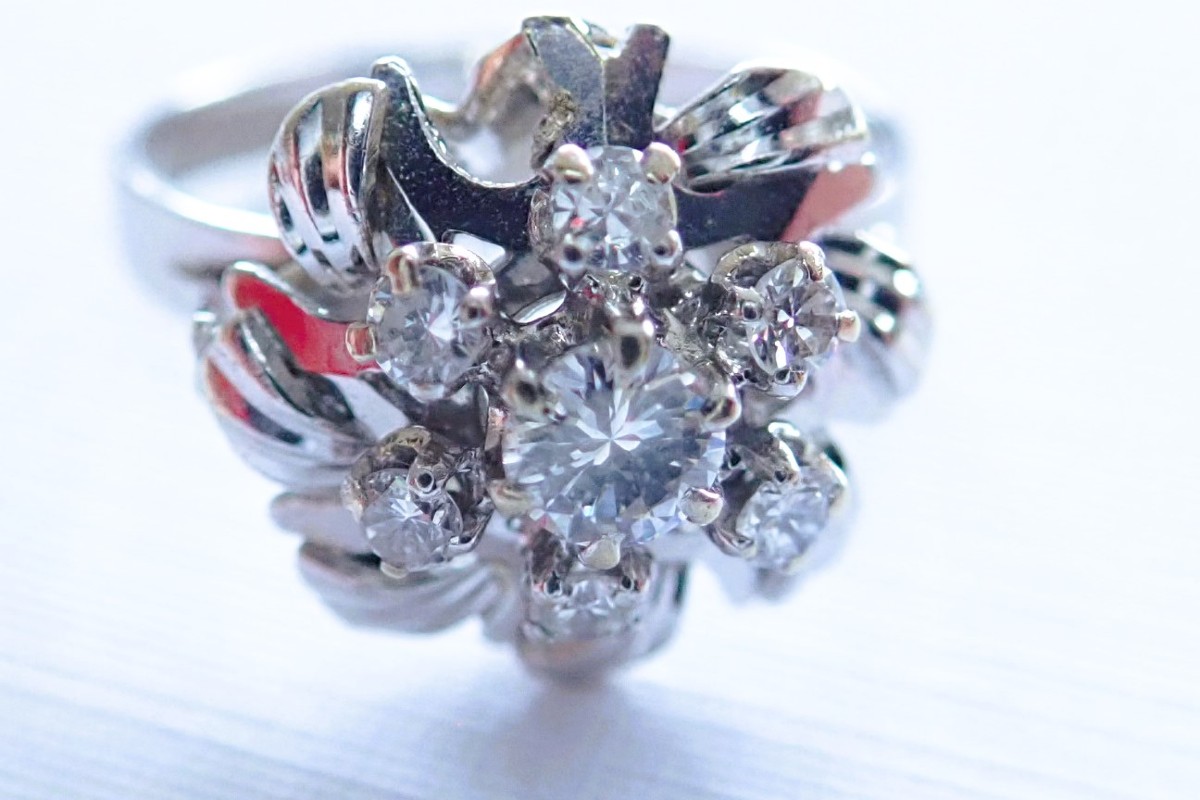 Bague marguerite diamants or blanc 18 carats-photo-2