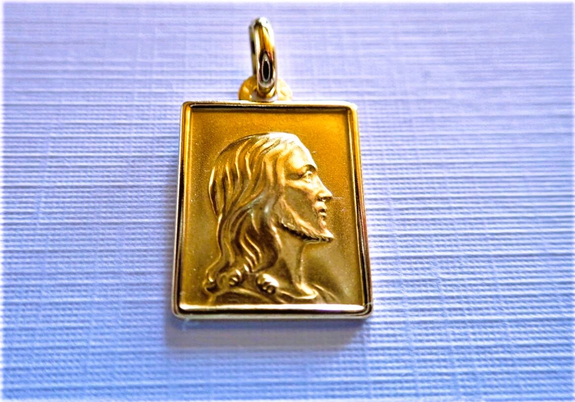 18-carat Gold Christ Medal-photo-2