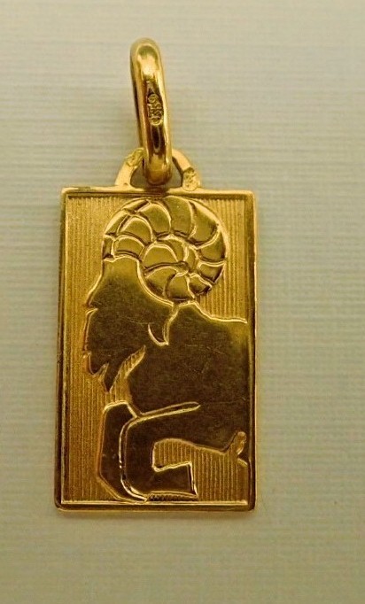 Médaille astrologique Bélier  or 18 carats