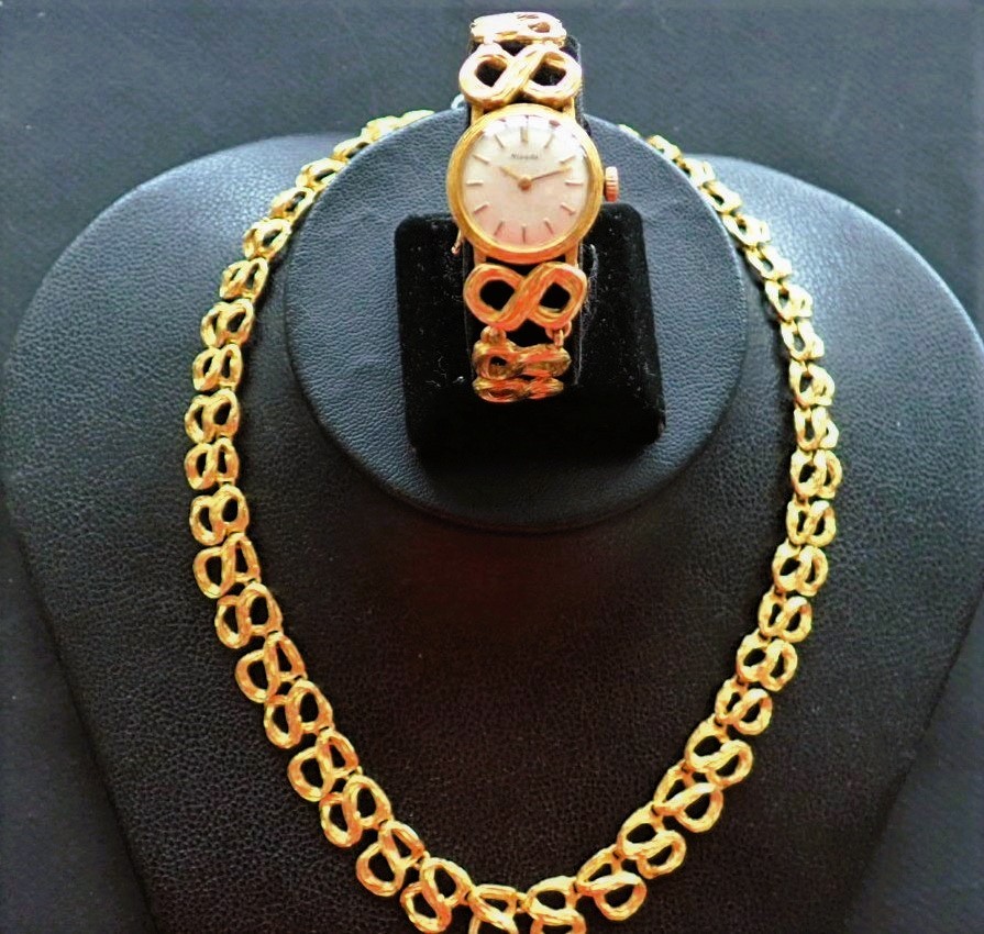 Nivada 18-carat Gold Necklace And Watch Set