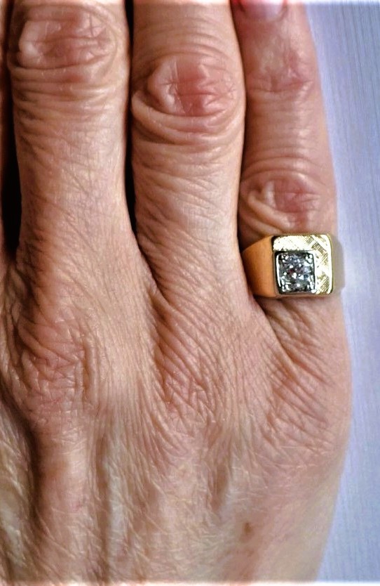 Gold Signet Ring Set With A Diamond, 18-carat Gold-photo-4