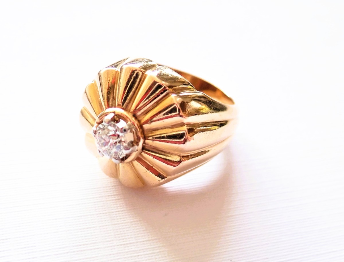 Art Deco Diamond Ring In 18-karat Gold