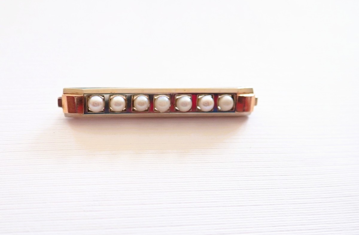 Broche épingle de bavoir or blanc et or jaune 18 carats Art Déco