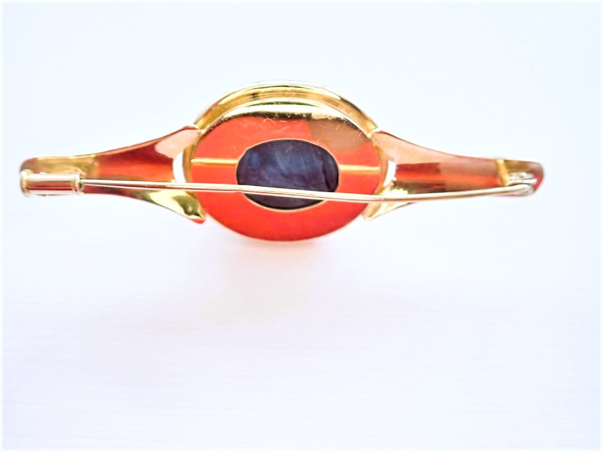 Brooch Set With A Cabochon-cut Sapphire In 18-karat Gold-photo-3