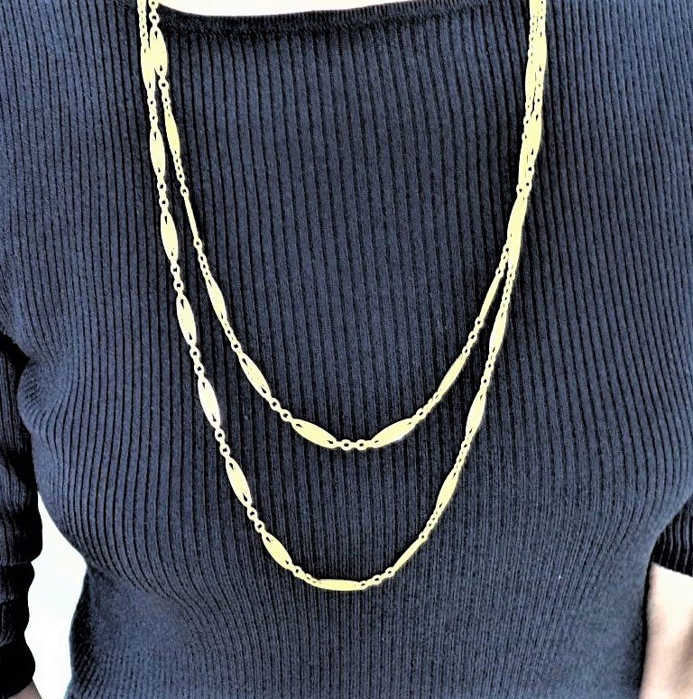 Long sautoir de 148 cm  en or 18 carats