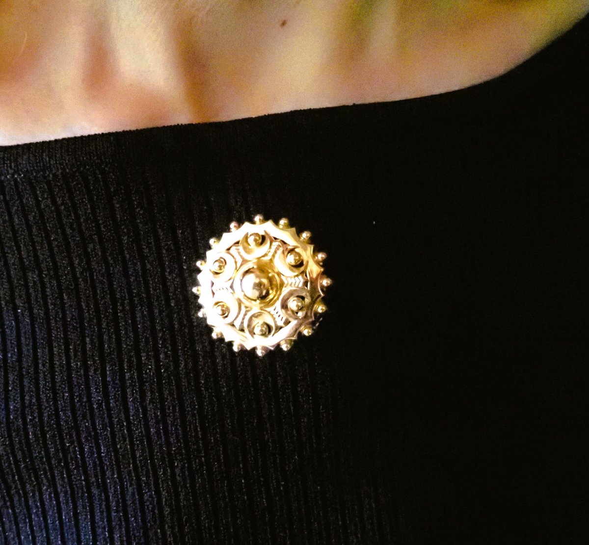 Art Deco 18k Gold Brooch 