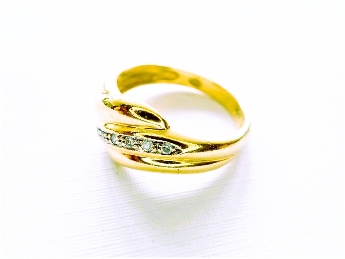 bague godrons or 18 carats sertie de diamants