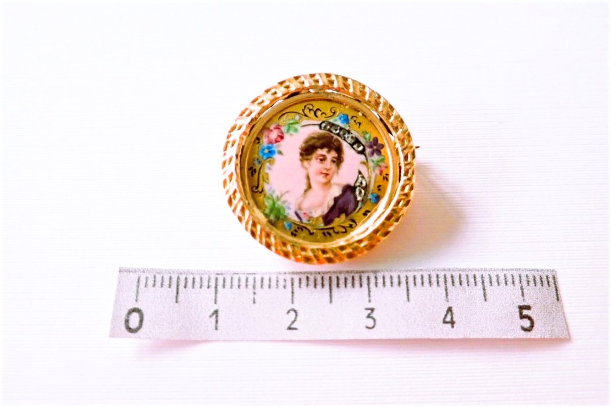 Miniature Art Deco Brooch Set With Mother-of-pearl And Rose-cut Diamonds-photo-2