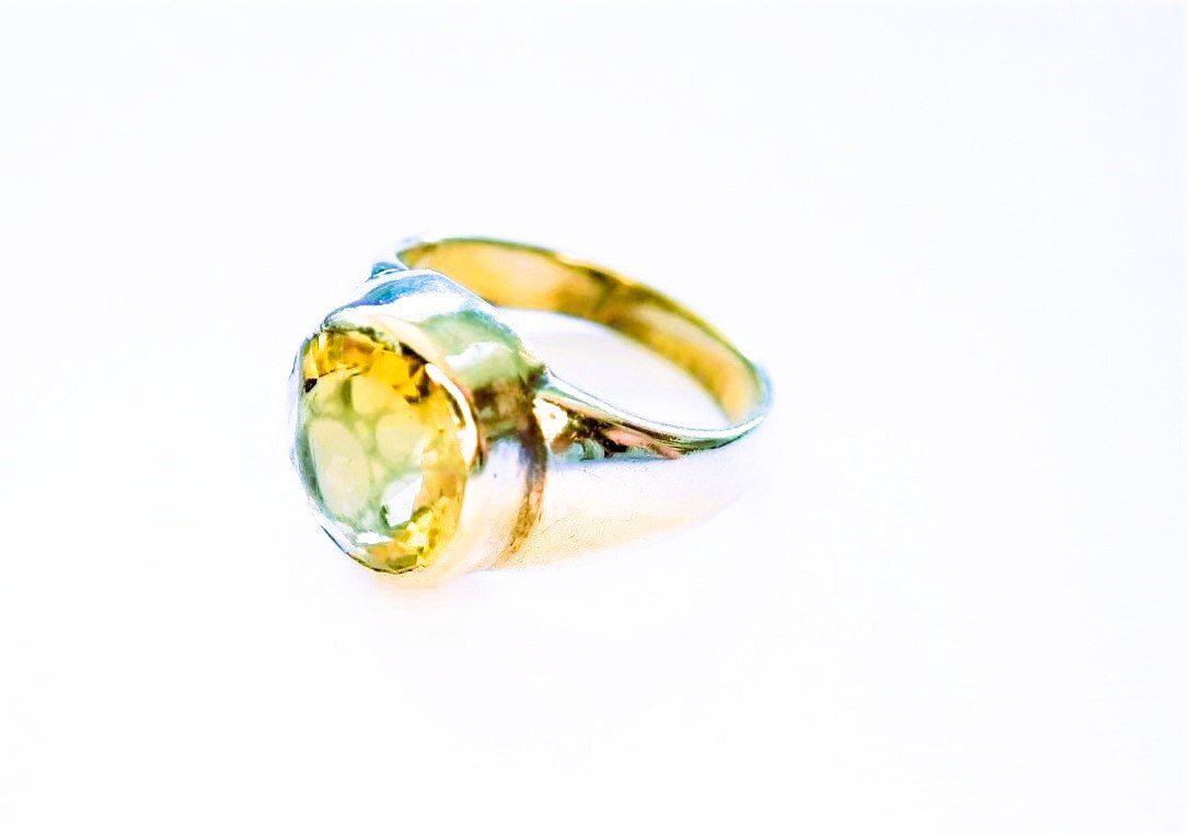 1960s Gold Signet Ring With Yellow Stone-photo-2