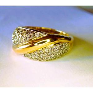 Bague godron sertie de diamants