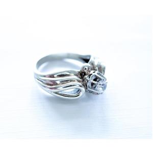 Art  déco bague or blanc 18 carats godrons